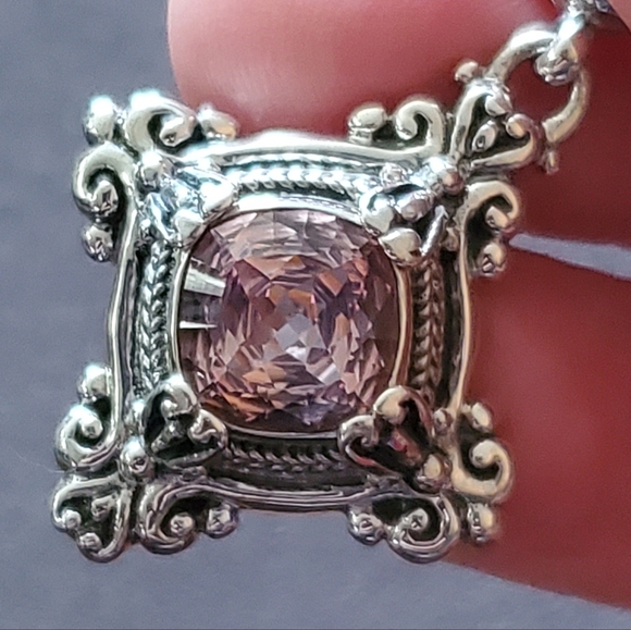 925 Sterling Silver Lavendar Quartz Pendant - Picture 2 of 6